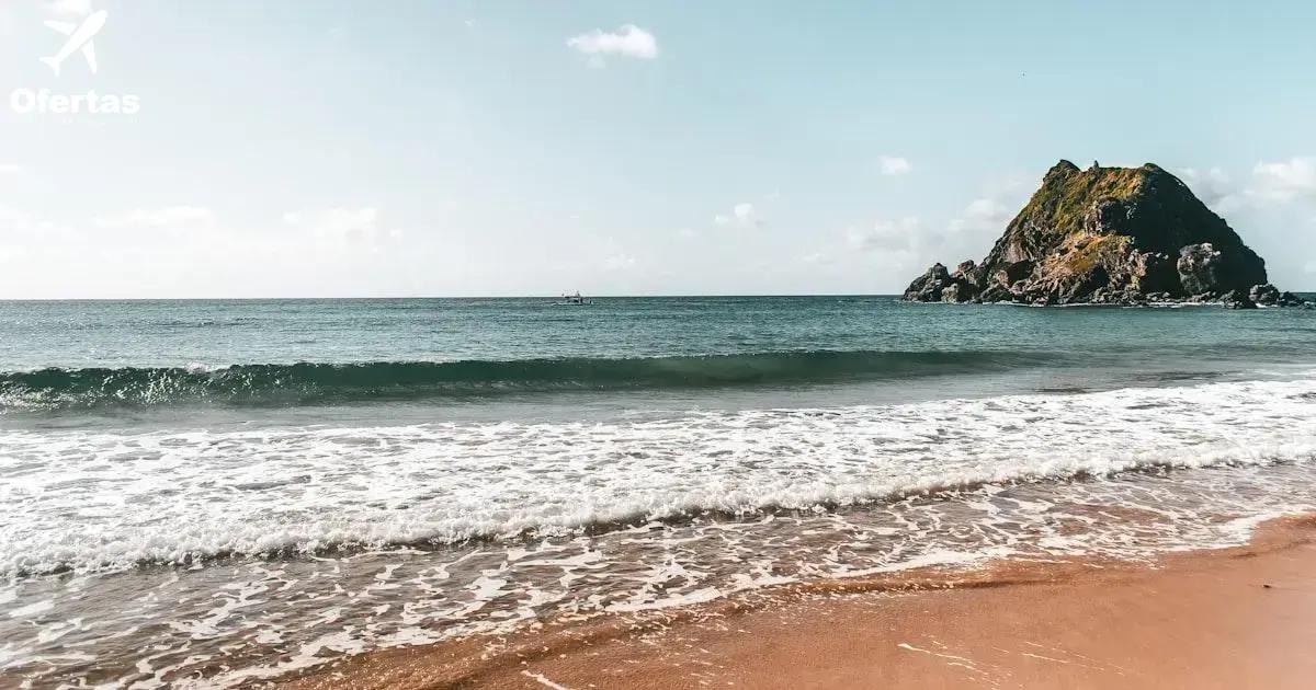 Explorando as Belezas Naturais de Fernando de Noronha